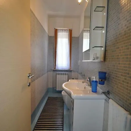 Ampio E Comodo In Zona Residenziale Apartment